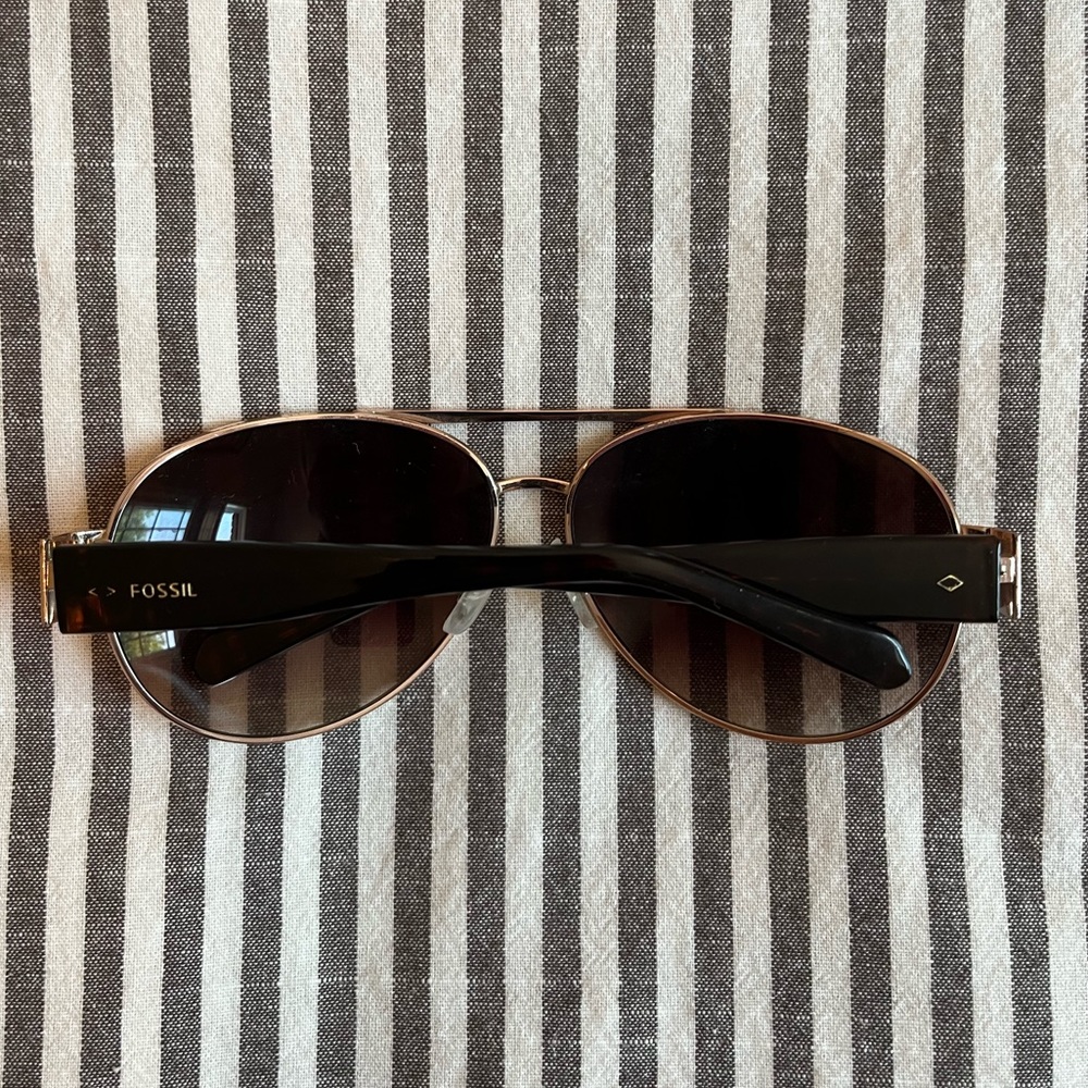 FOSSIL aviator sunglasses